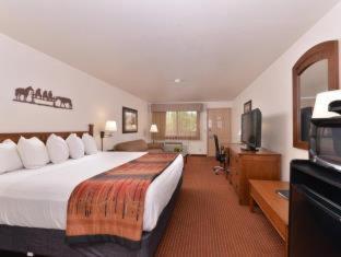 Best Western Grande River Inn & Suites Clifton Habitación foto